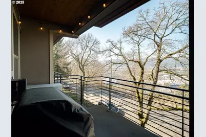 3129 N Willamette Blvd #207, Portland, OR 97217 - Photo 4