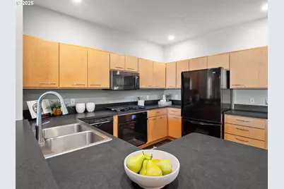 3129 N Willamette Blvd #207, Portland, OR 97217 - Photo 8