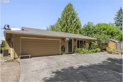 1814 Redwood Ct, Forest Grove, OR 97116 - Photo 2