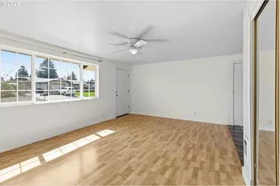 1450 W Quinalt St, Springfield, OR 97477 - Photo 4