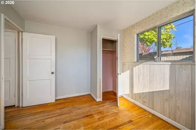 929 18th St, Springfield, OR 97477 - Photo 16