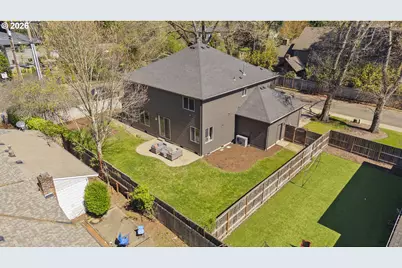 19319 Dogwood Ct, Lake Oswego, OR 97035 - Photo 42