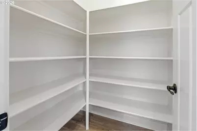 19319 Dogwood Ct, Lake Oswego, OR 97035 - Photo 18