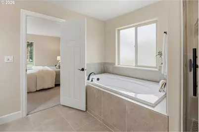 19319 Dogwood Ct, Lake Oswego, OR 97035 - Photo 28