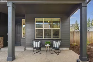 19319 Dogwood Ct, Lake Oswego, OR 97035 - Photo 4