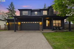 19319 Dogwood Ct, Lake Oswego, OR 97035 - Photo 1
