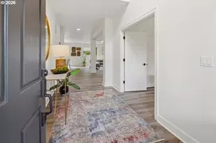 19319 Dogwood Ct, Lake Oswego, OR 97035 - Photo 6