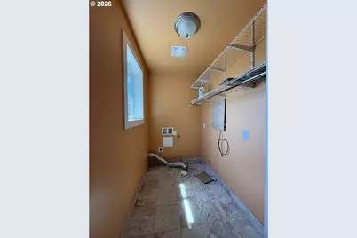 2420 38th Ave, Longview, WA 98632 - Photo 8