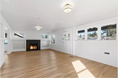 2945 NE 57th Ave, Portland, OR 97213 - Photo 8