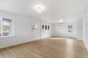2945 NE 57th Ave, Portland, OR 97213 - Photo 6