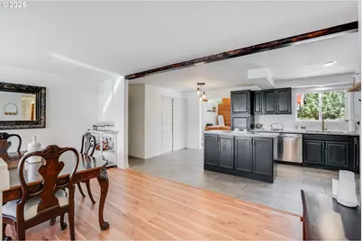 20935 SW Anthony Ct, Beaverton, OR 97003 - Photo 4