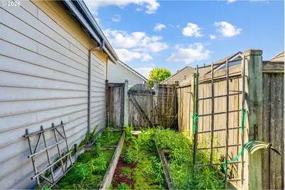 2030 Lakeland Way, Eugene, OR 97408 - Photo 28