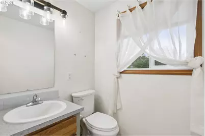 302 Insel Rd, Woodland, WA 98674 - Photo 24