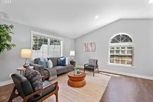 31150 SW Wallowa Ct, Wilsonville, OR 97070 - Photo 2