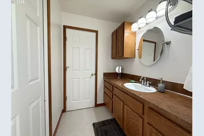 110 Calumet Ave, Eugene, OR 97404 - Photo 28