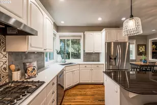 9930 SW Lumbee Ln, Tualatin, OR 97062 - Photo 8