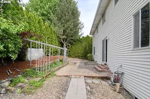 15315 SE Ogden Dr, Portland, OR 97236 - Photo 22