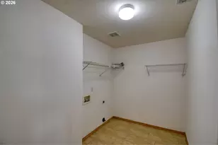 15315 SE Ogden Dr, Portland, OR 97236 - Photo 20