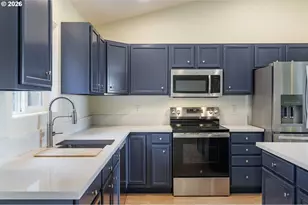 3220 NW Pacific Rim Dr, Camas, WA 98607 - Photo 12