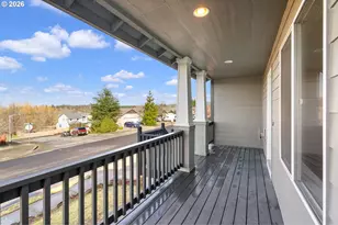 3220 NW Pacific Rim Dr, Camas, WA 98607 - Photo 4