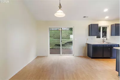 3220 NW Pacific Rim Dr, Camas, WA 98607 - Photo 8