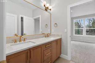 1864 SW Dickinson Ln, Portland, OR 97219 - Photo 42