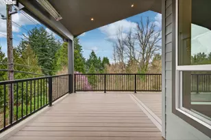 1864 SW Dickinson Ln, Portland, OR 97219 - Photo 32