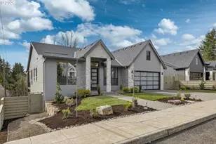 1864 SW Dickinson Ln, Portland, OR 97219 - Photo 2