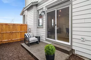 18105 SW Hoover Ln, Beaverton, OR 97003 - Photo 16