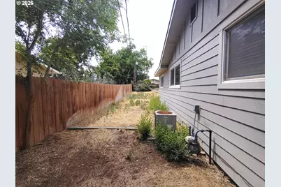 297 NW 17th St, Ontario, OR 97914 - Photo 24