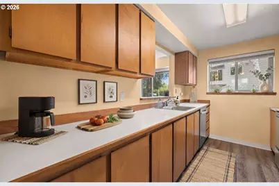 9912 SW Trapper Ter, Beaverton, OR 97008 - Photo 6