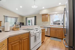 105 Toliver Rd, Molalla, OR 97038 - Photo 10