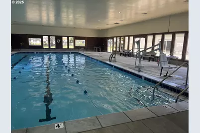 2135 Country Club Ter, Woodburn, OR 97071 - Photo 34