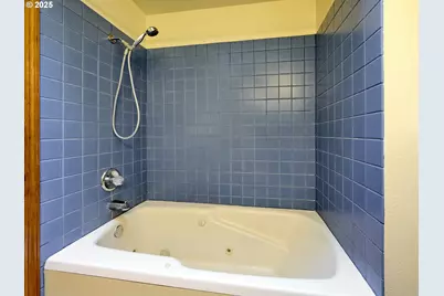 2135 Country Club Ter, Woodburn, OR 97071 - Photo 18