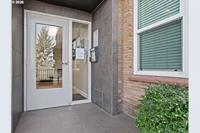 1205 SW Cardinell Dr #607, Portland, OR 97201 - Photo 2