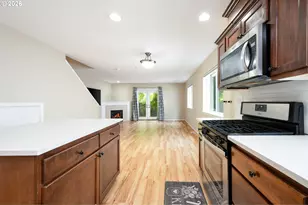 12619 SE Lydia Ct, Portland, OR 97236 - Photo 10