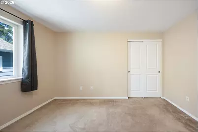 12619 SE Lydia Ct, Portland, OR 97236 - Photo 16