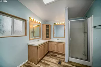 835 SE 1st Ave #14, Canby, OR 97013 - Photo 16