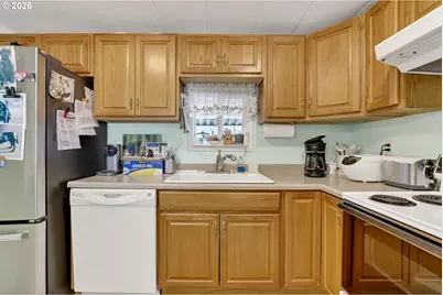 2710 SE Courtney Ave, Milwaukie, OR 97222 - Photo 8