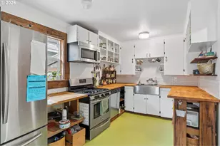 6356 NE Durham Ave, Portland, OR 97211 - Photo 10