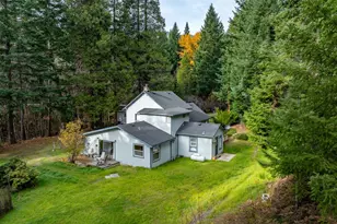 1871 McCullough Creek Rd, Glendale, OR 97442 - Photo 8