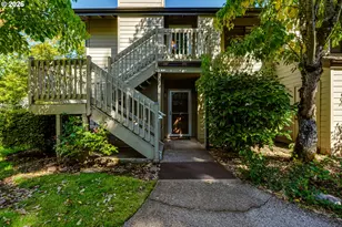 2051 Lake Isle Terrace, Eugene, OR 97401 - Photo 2