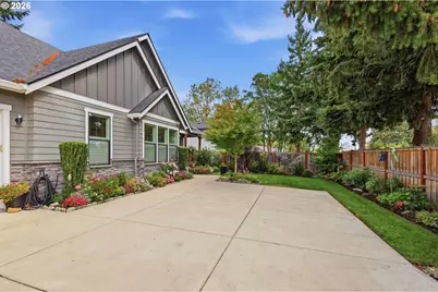 2575 Crescent Ave, Eugene, OR 97408 - Photo 2