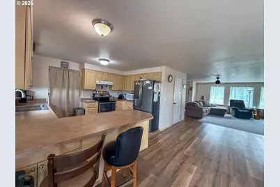 14003 SE Shawnee Rd, Prineville, OR 97754 - Photo 8