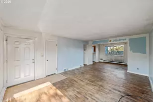 1015 Franklin Ave, Bandon, OR 97411 - Photo 2