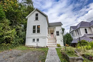 3724 Grand Ave, Astoria, OR 97103 - Photo 2
