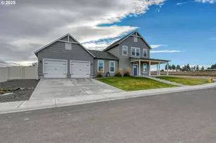 2 Lewis Cir, Milton-Freewater, OR 97862 - Photo 2