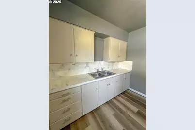 204 SE 12th St, College Place, WA 99324 - Photo 24