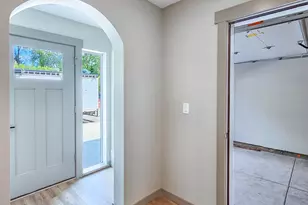 13290 SW Bradley Ln, King City, OR 97224 - Photo 2