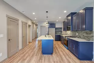 13290 SW Bradley Ln, King City, OR 97224 - Photo 6